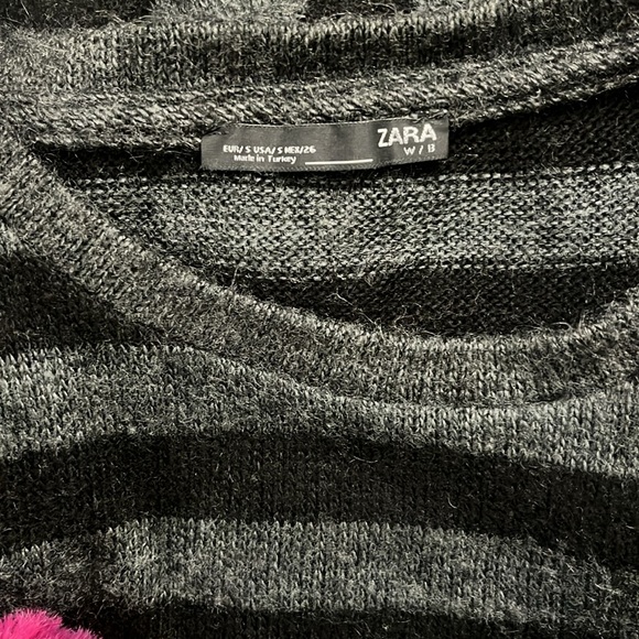 ZARA Women Basic Collection Flower Appliqué Sweater - Picture 4 of 6